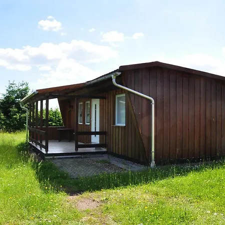 Am Waldbad Кемпинг Breitenbach (Thuringia)