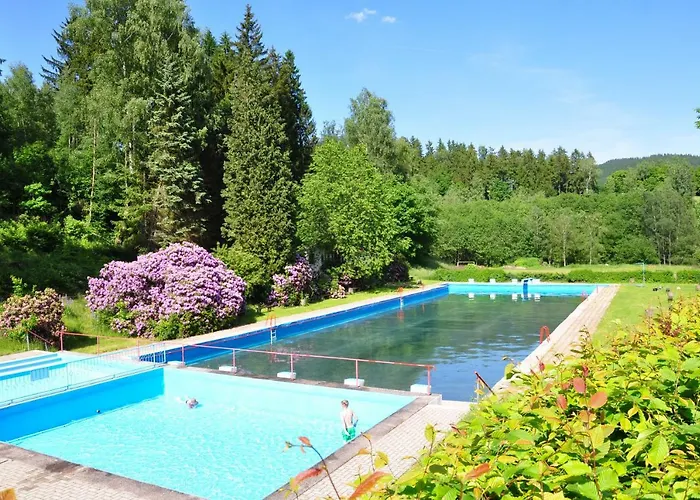 Am Waldbad Breitenbach (Thuringia)