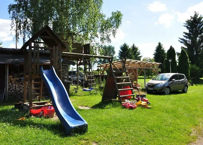 Am Waldbad Кемпинг Breitenbach (Thuringia)